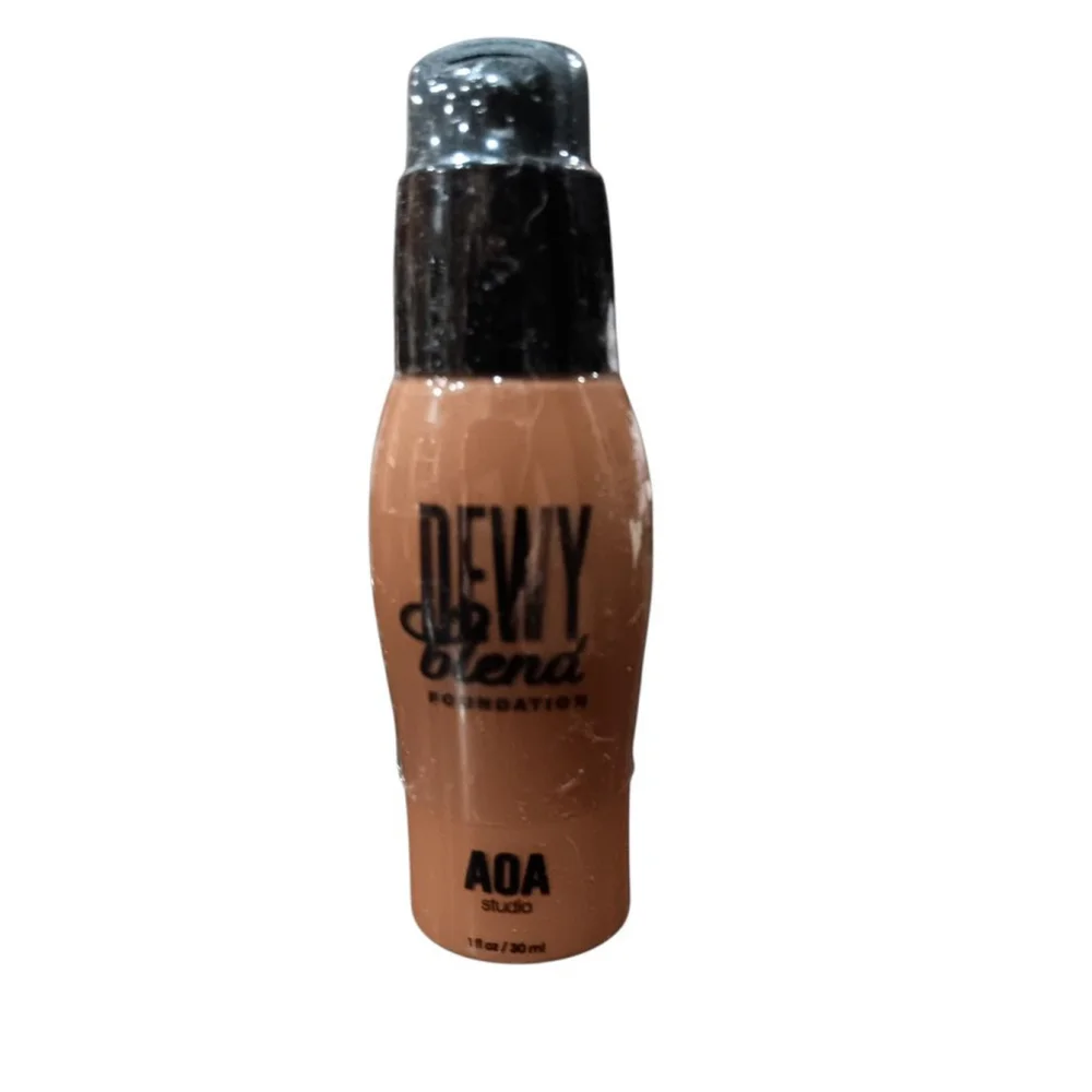 AOA Studio Dewey Blend Vegan Easy Pump Hydrating Non-Toxic Foundation Shade T3